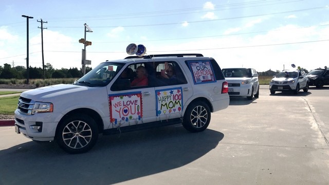 Banner day at Highland Meadows in Rockwall as residents enjoy car parade